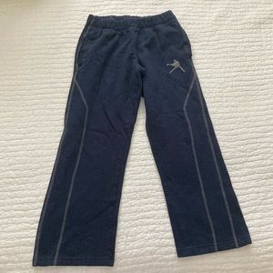 Lacrosse Unlimited sweatpants.